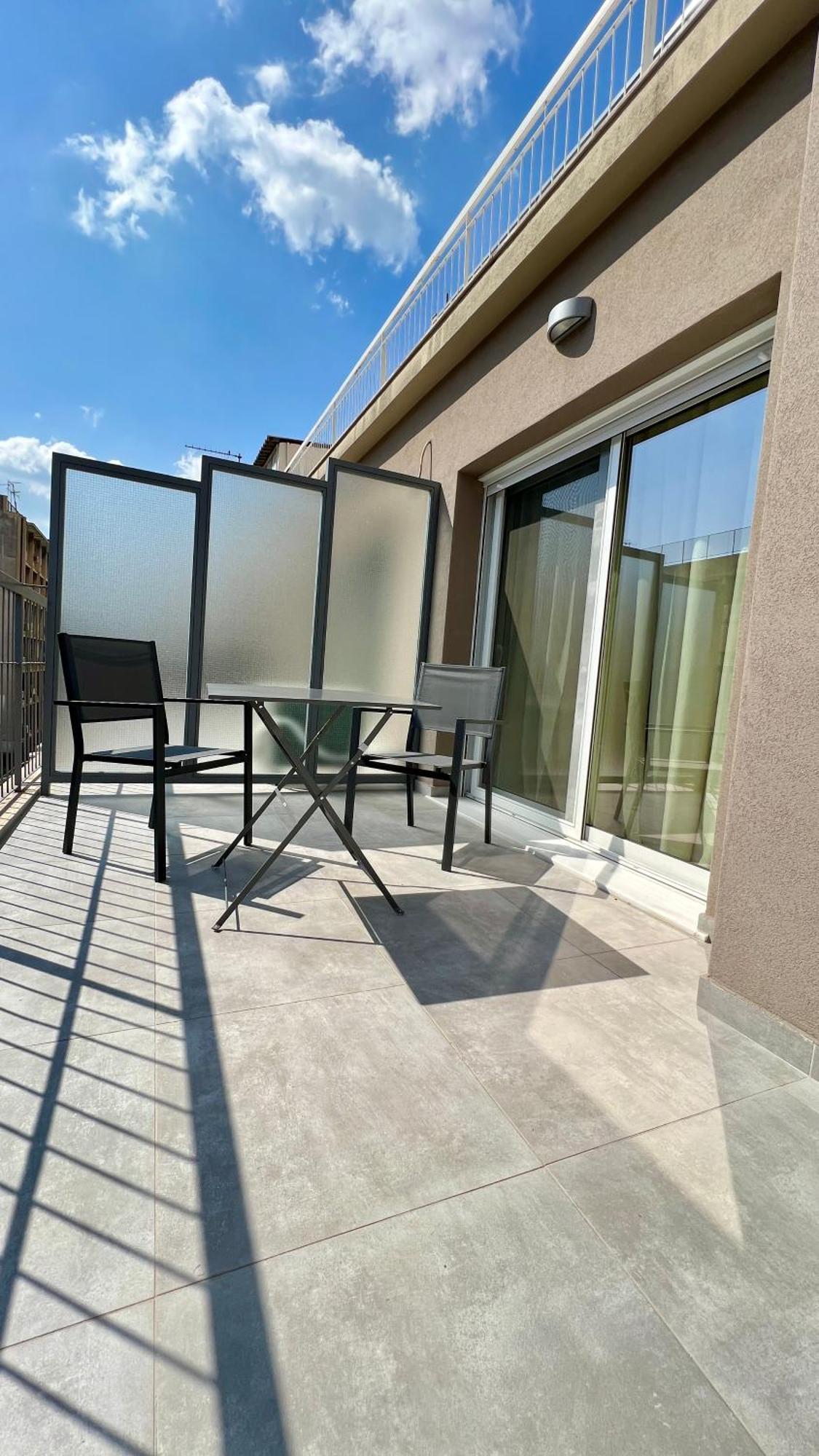 Apartment Yourathens-jack, Urban Stylish With Shaded Balcony Near Kolonaki, Center Athens
